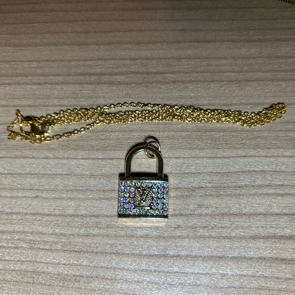 Louis Vuitton Charm with unbranded Gold Chain Necklace